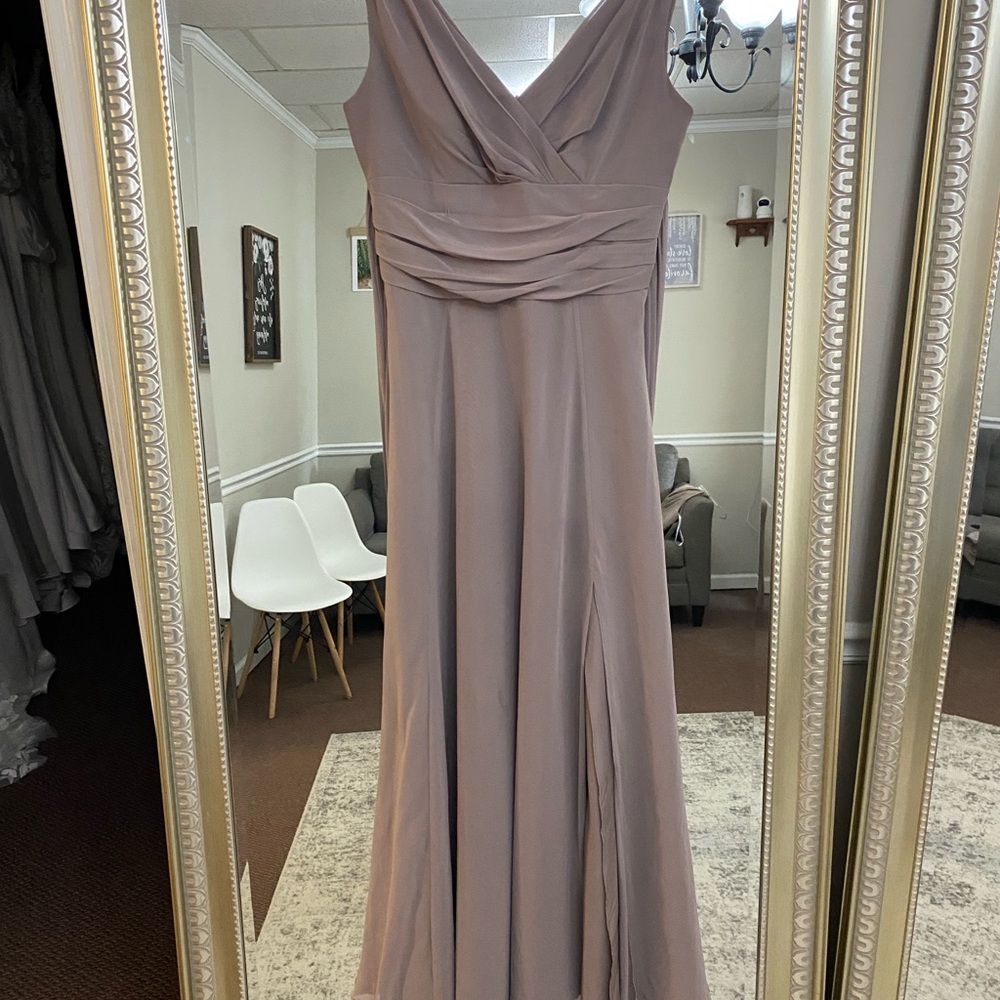 NEW David’s Bridal Bridesmaid Dress Dusty Mauve